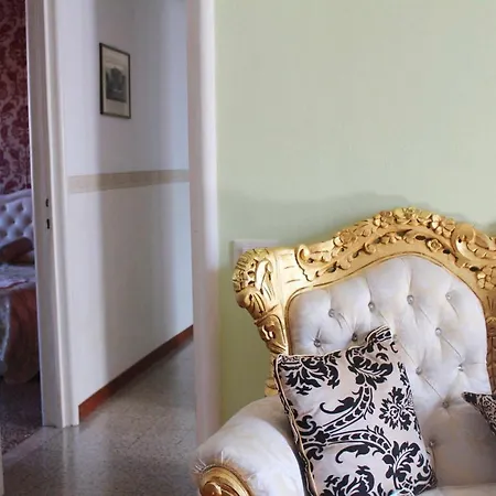 Apartmán The Golden Benátky