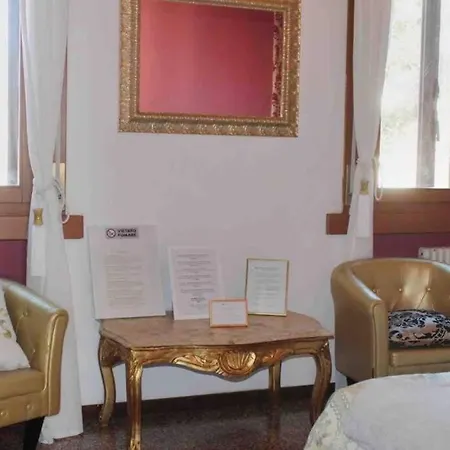 The Golden Wenecja